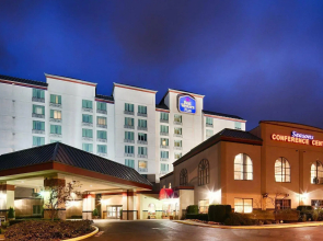 Holiday Inn Express Federal Way Seattle South by IHG