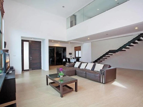 Chalong Sunshine Villa