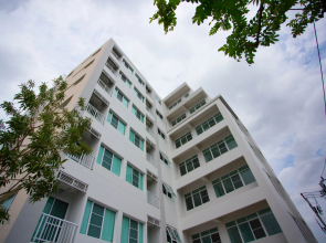 Des Res Hotel and Residence