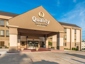 Quality Inn & Suites Quincy - Downtown
