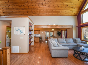 Moonrise Retreat 4 Bedroom House