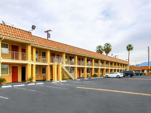 Econo Lodge San Bernardino I-215