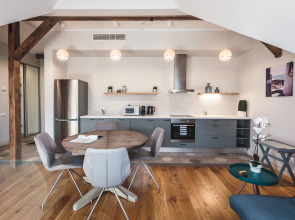 Отель Riga Lux Apartments – Skolas