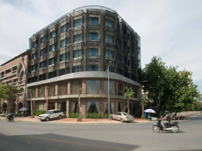 Almond Hotel Bassac River