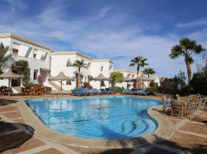 Club Reef Resort