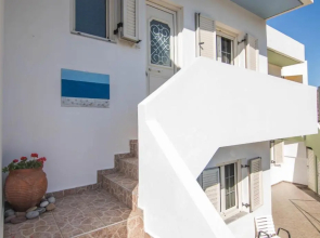 Fedra Apartments, View, Free Parking, 2mins to Beach