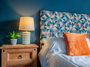 Host Stay Hales Orchard