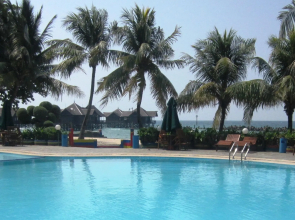 Pulau Ayer Resort and Cottages