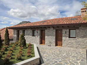 Puebloastur Eco-Resort Wellness & Spa