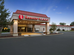 Ramada Plaza Riverside