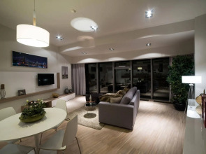 In The Sky - Sky Tower Apartments