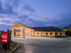 Red Roof Inn & Suites Madison, GA