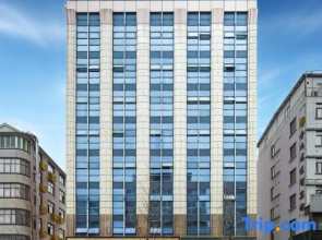 Meigaomei Hotel (Yongkang Automobile East Station International Convention and Exhibition Center)