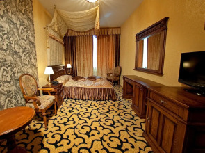 Deluxe Hotel «Купава»