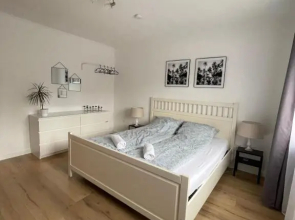 Moderne, helle Wohnung mit Terasse 15min bis OB Centro