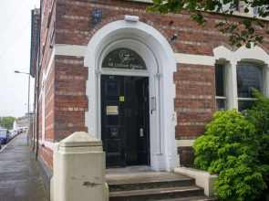 Paddy's Palace Belfast Hostel