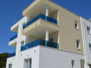 Lux Apartments