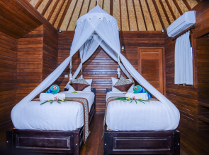 Karang Mas Villa by WizZeLa