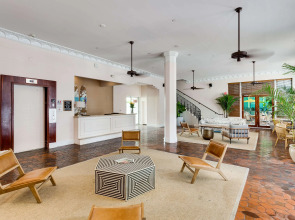 Clinton Hotel South Beach