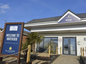 Allseasons Hotel by Tingdene