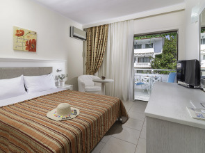 Porfi Beach Hotel