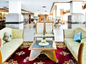 Charoen Hotel