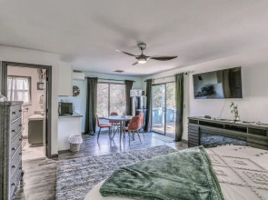 Cozy Studio w/ Well-being Retreat: Near Yosemite!