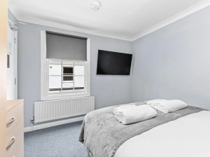Town House Rooms