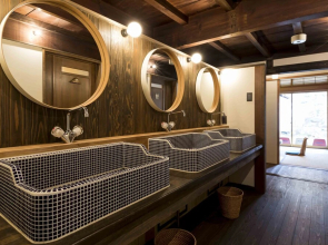 Guest House Maru Hostel