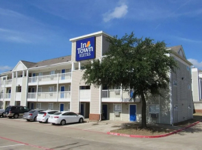 InTown Suites Extended Stay Arlington TX - Oak Village