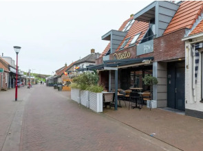 Cozy Couple's Escape