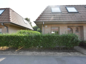 Cozy Holiday Home near Westhoek