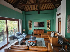 Bali at Scenic Haven Lodge