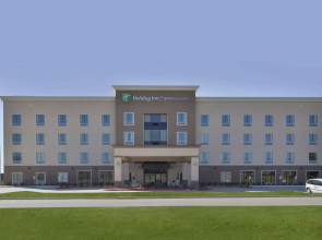 Holiday Inn Express & Suites Forrest City by IHG
