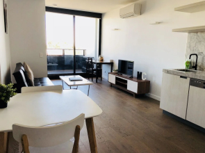 Comfy 2-Bedroom Apartment Level 5