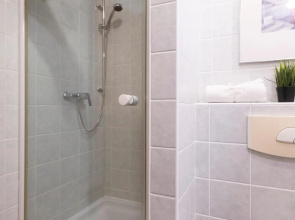 Wagner Stays - Bonni - Unique apartment with private pool, cinema, SPA