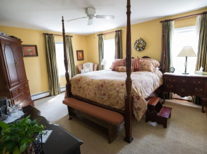 Bristol House Bed & Breakfast Inn