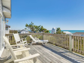 Steps to Beach: Emerald Isle Home w/ Deck!