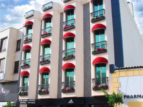 Grand Center Boutique Hotel