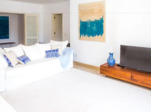 Liiiving In Porto - Foz River View