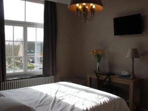 Hotel Lodewijk Van Male