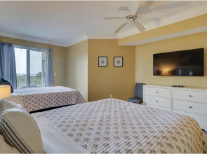 2309 SeaCrest 3 BR Forest Beach Condo