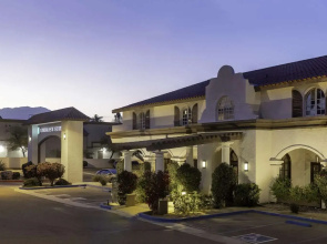 Embassy Suites by Hilton Palm Desert