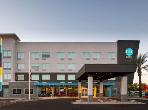 Tru By Hilton Phoenix Glendale Westgate, AZ
