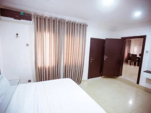 Stunning 2-bed Apartment in Lagos