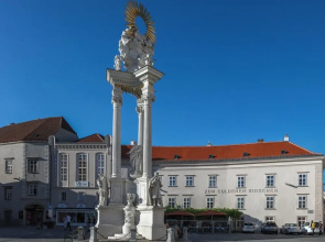 Deluxe Apartment With two King Bedrooms and two Bathrooms in D Rnstein