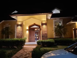 Villa GuavaBerry 5BR 6Bds 12Pax HugePool