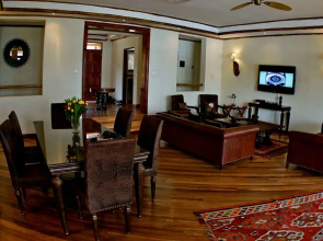 Chobe Safari Lodge | East Africa Uganda