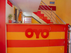 OYO 348 Hotel Park Treasure