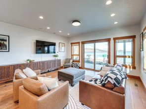 Walk to Flathead Lake: Polson Home w/ Balcony
